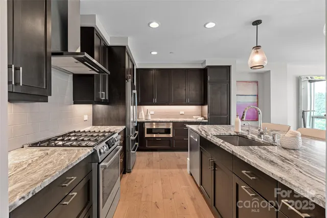 $1,075,000 | 7 Patton Avenue, Unit 1805, Asheville, NC 28801