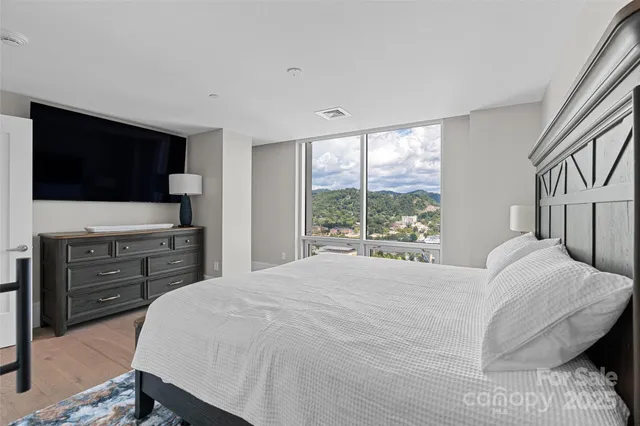 $1,075,000 | 7 Patton Avenue, Unit 1805, Asheville, NC 28801