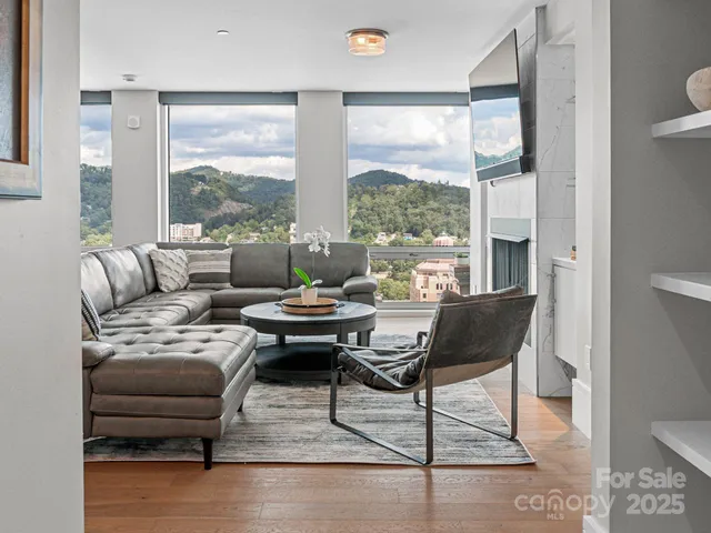 $1,075,000 | 7 Patton Avenue, Unit 1805, Asheville, NC 28801