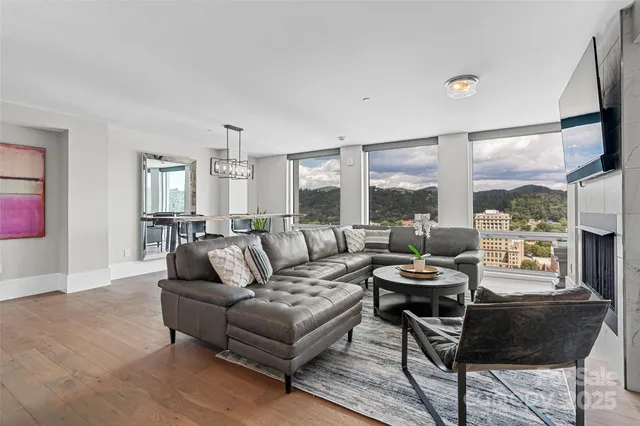 $1,075,000 | 7 Patton Avenue, Unit 1805, Asheville, NC 28801