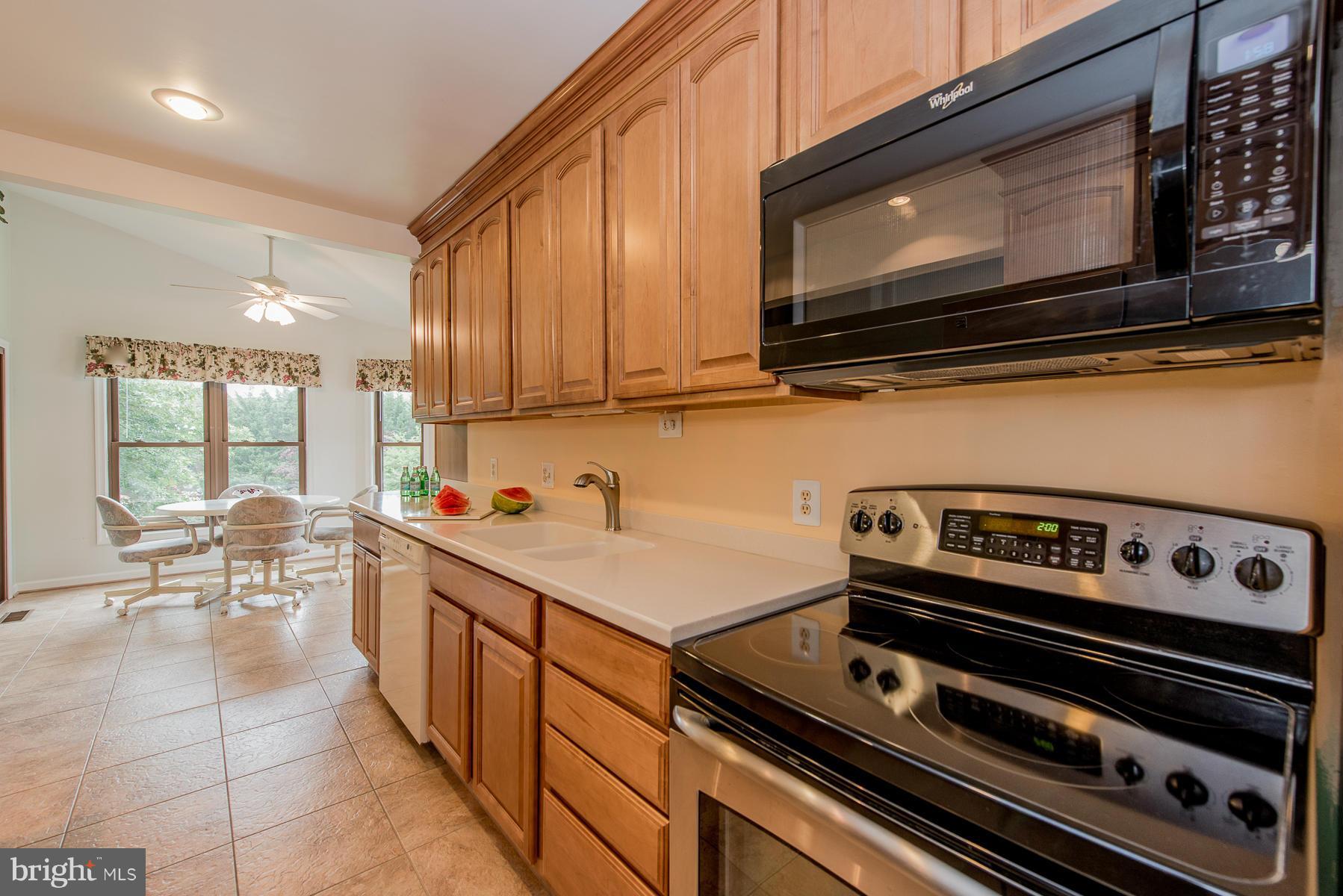13255 Hunt Ridge Road Ellicott City, MD 21042 - Photo 12 of 30 Kitchen