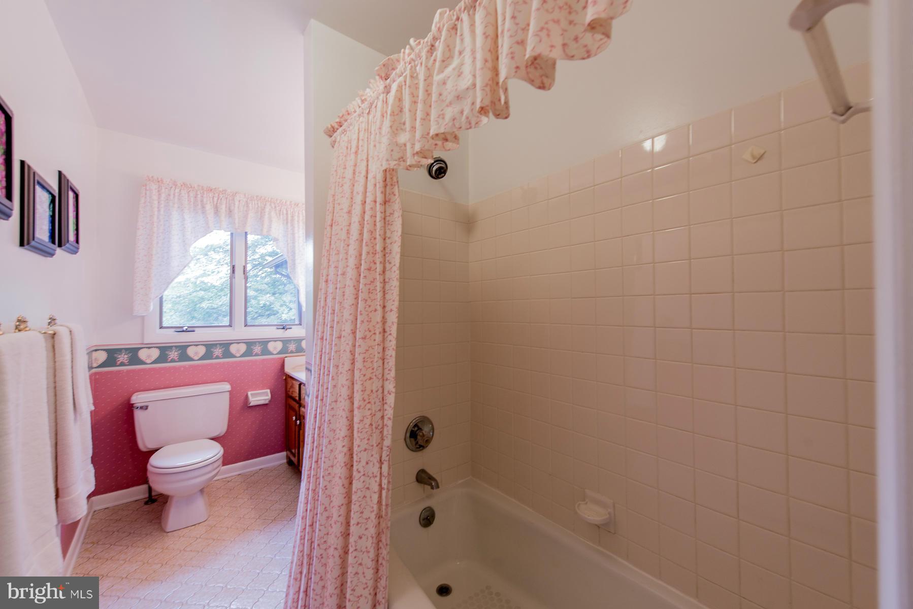 13255 Hunt Ridge Road Ellicott City, MD 21042 - Photo 22 of 30 Bath