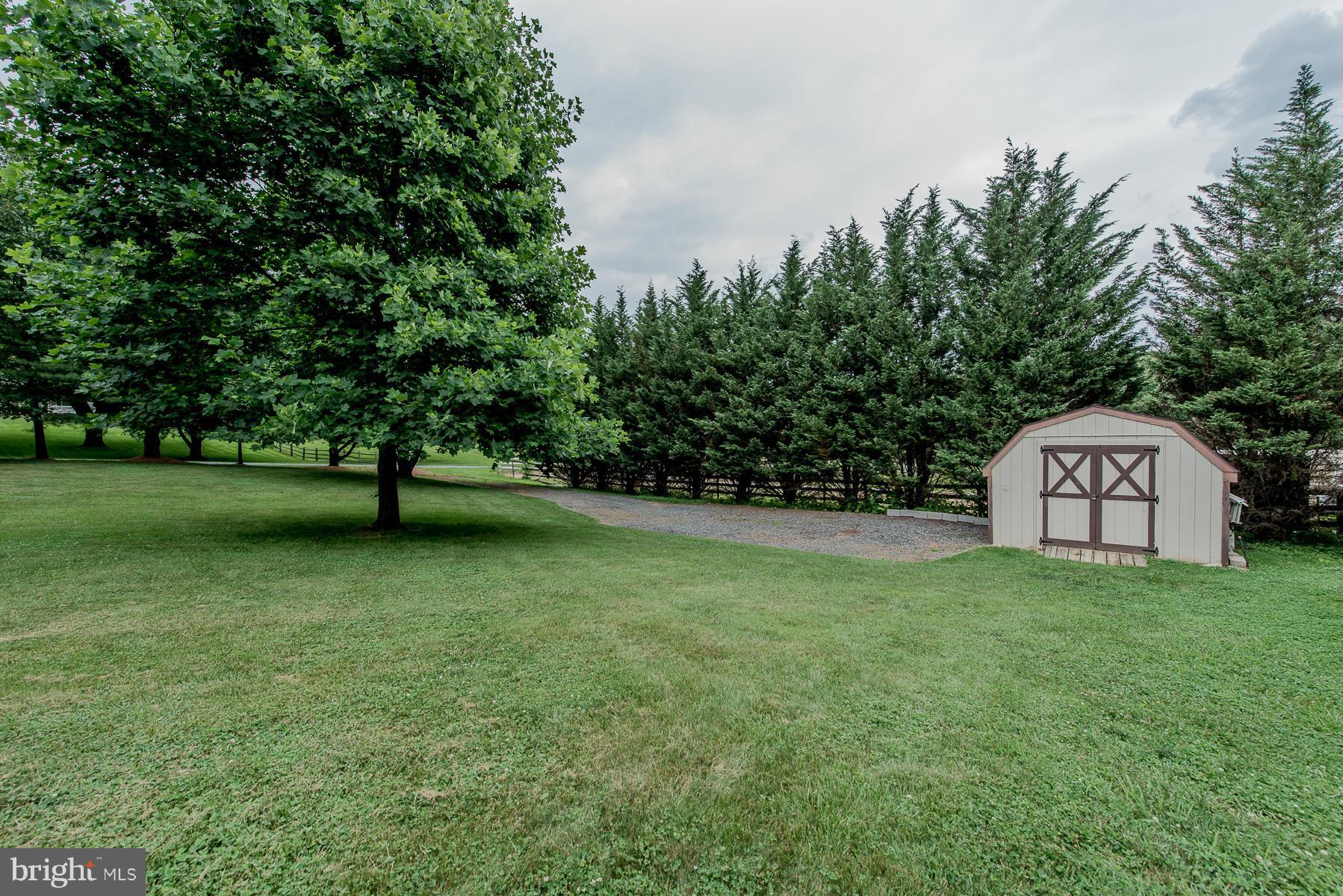 13255 Hunt Ridge Road Ellicott City, MD 21042 - Photo 29 of 30 Yard