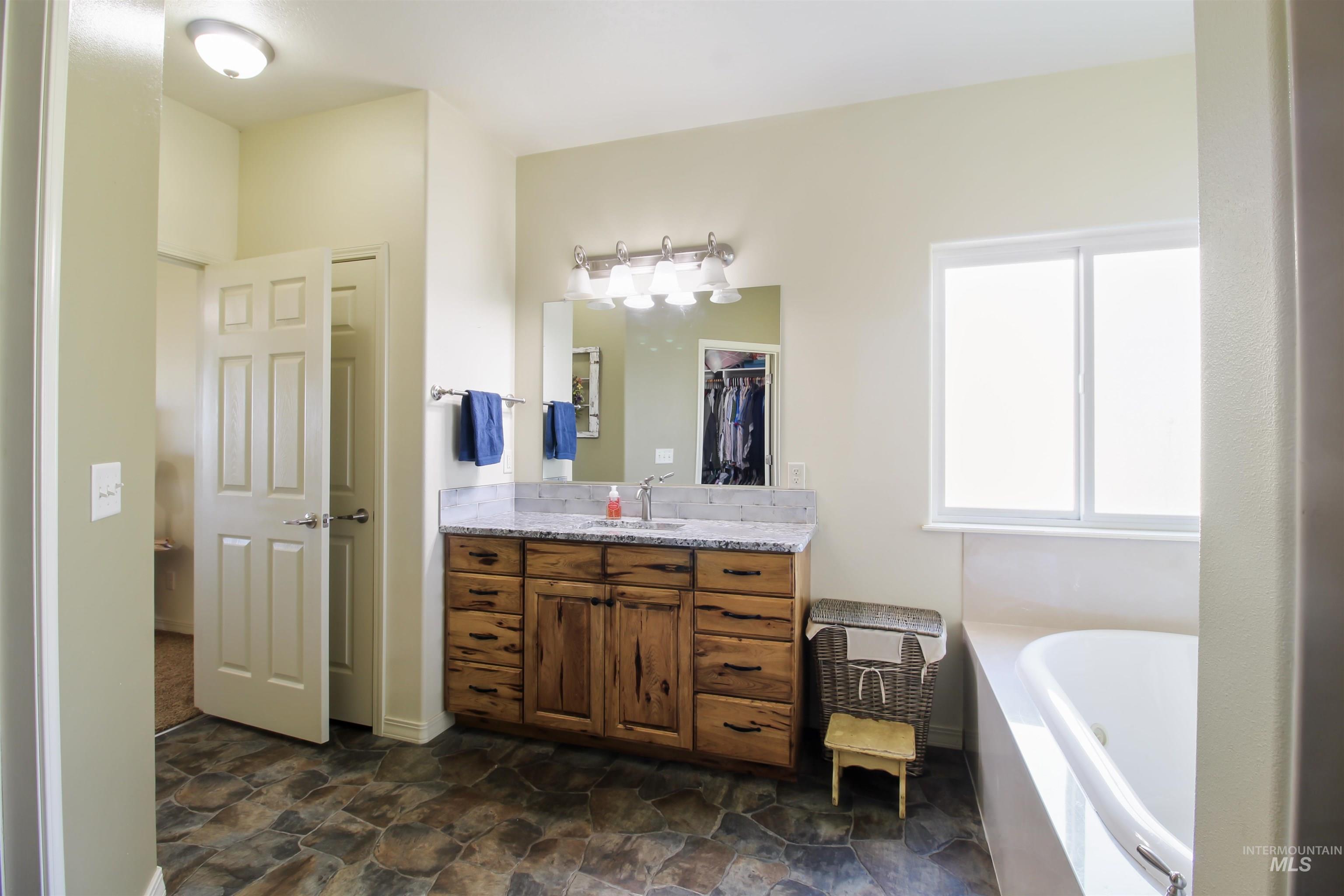 781 North 1150 E Road Rupert, ID 83350 - Photo 17 of 45