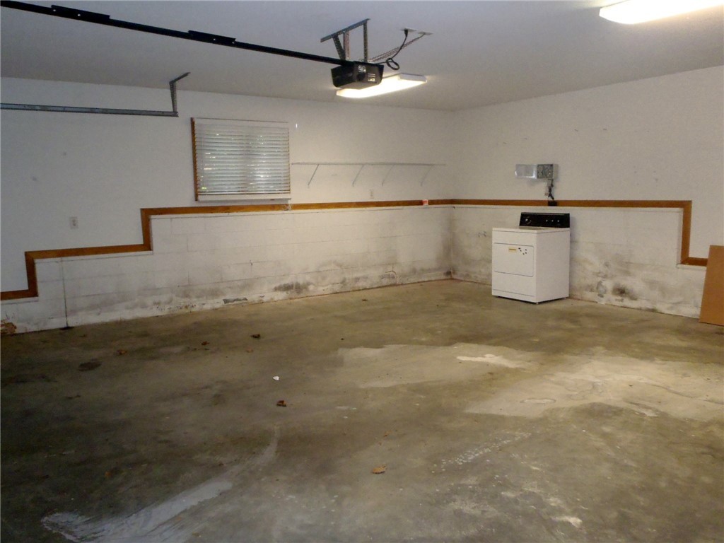 203 Luther Land Road Seneca, SC 29672 - Photo 40 of 50 Garage