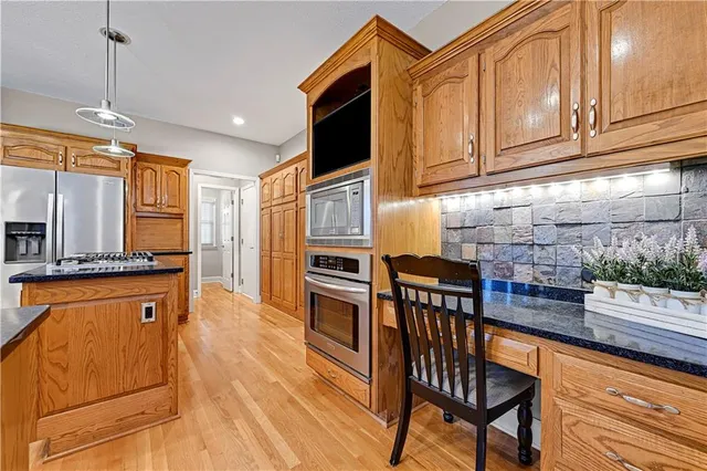 $725,000 | 13216 Granada Drive, Leawood, KS 66209