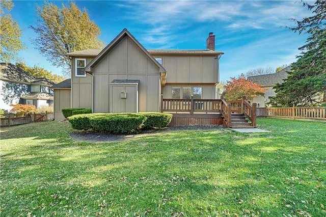$725,000 | 13216 Granada Drive, Leawood, KS 66209
