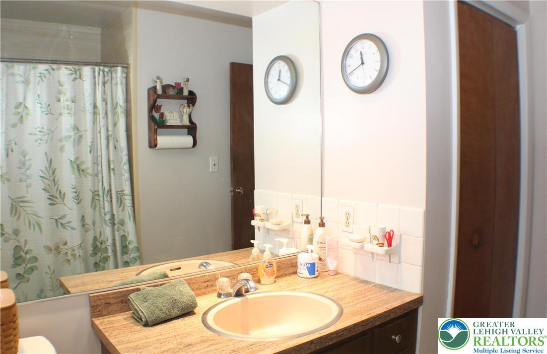 1321 Bushkill Center Road Nazareth, PA 18064 - Photo 29 of 35 Bathfitters did re-do the tub surround