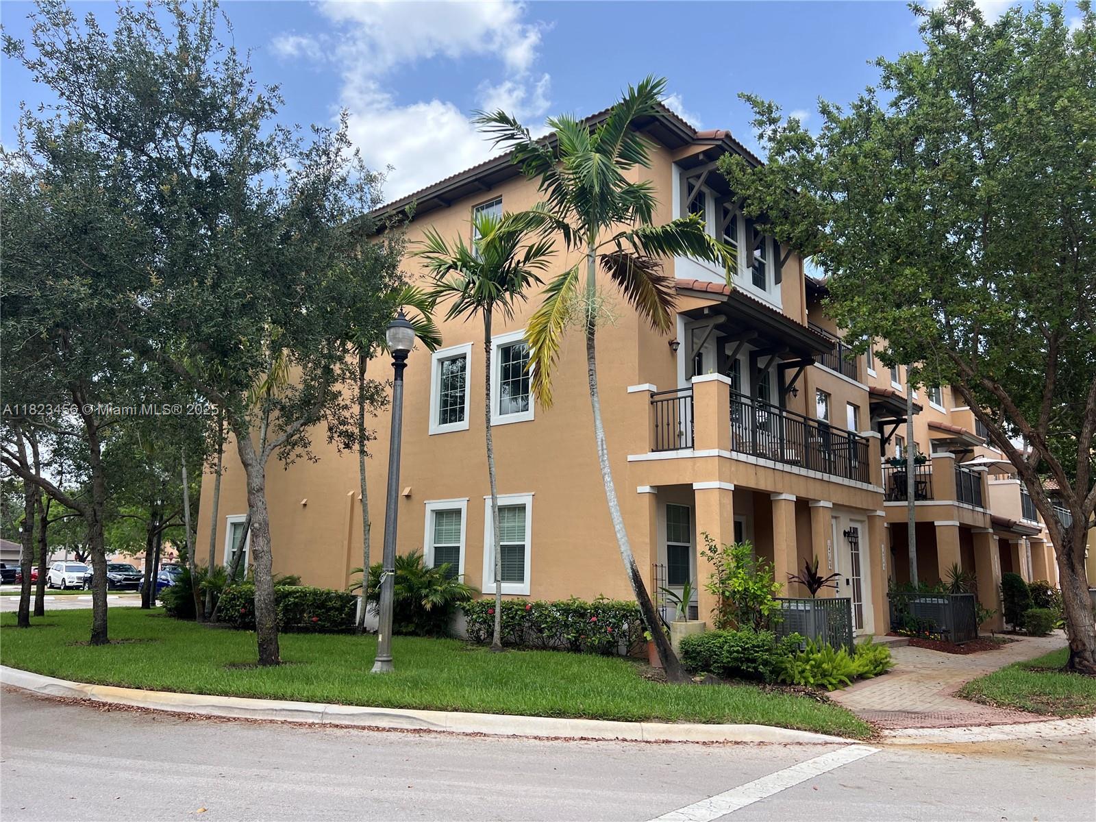 14745 Southwest 9th Street, Unit 3109 Pembroke Pines, FL 33027 - Photo 17 of 27