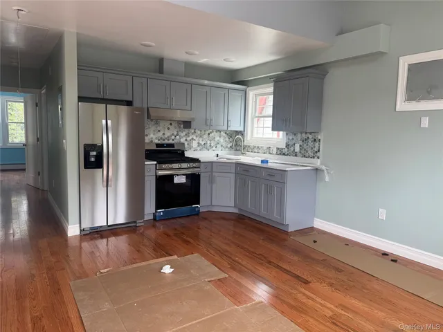 $1,199,000 | 104-39 210th Street | Bellaire Park