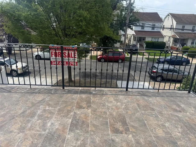 $1,199,000 | 104-39 210th Street | Bellaire Park