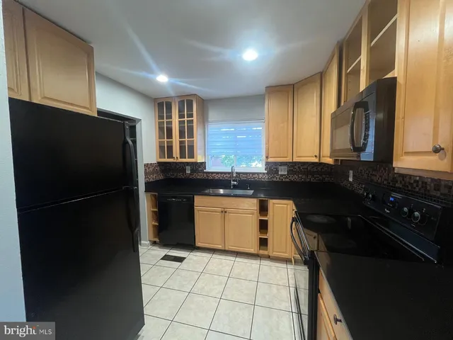 $424,900 | 42 Brian Court, Unit 150, Gaithersburg, MD 20877