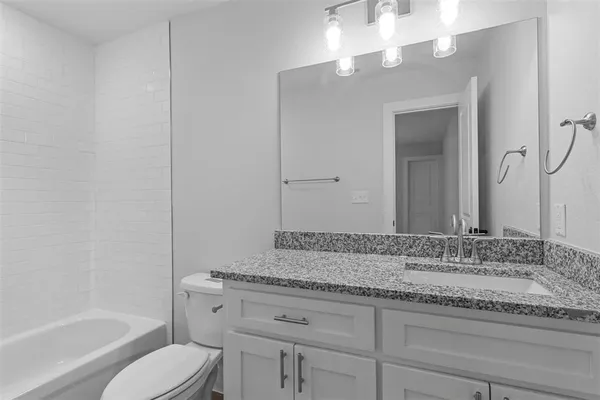$1,450 | 514 North Rusk Avenue, Unit 516, Denison, TX 75020