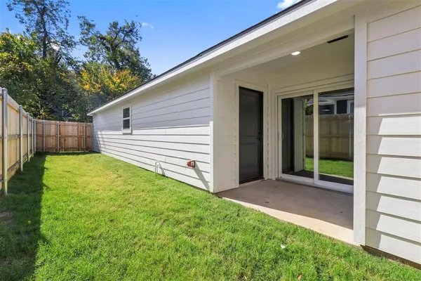 $1,450 | 514 North Rusk Avenue, Unit 516, Denison, TX 75020