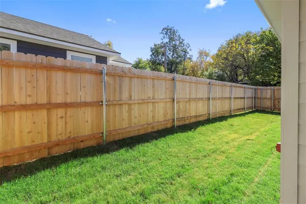 $1,450 | 514 North Rusk Avenue, Unit 516, Denison, TX 75020
