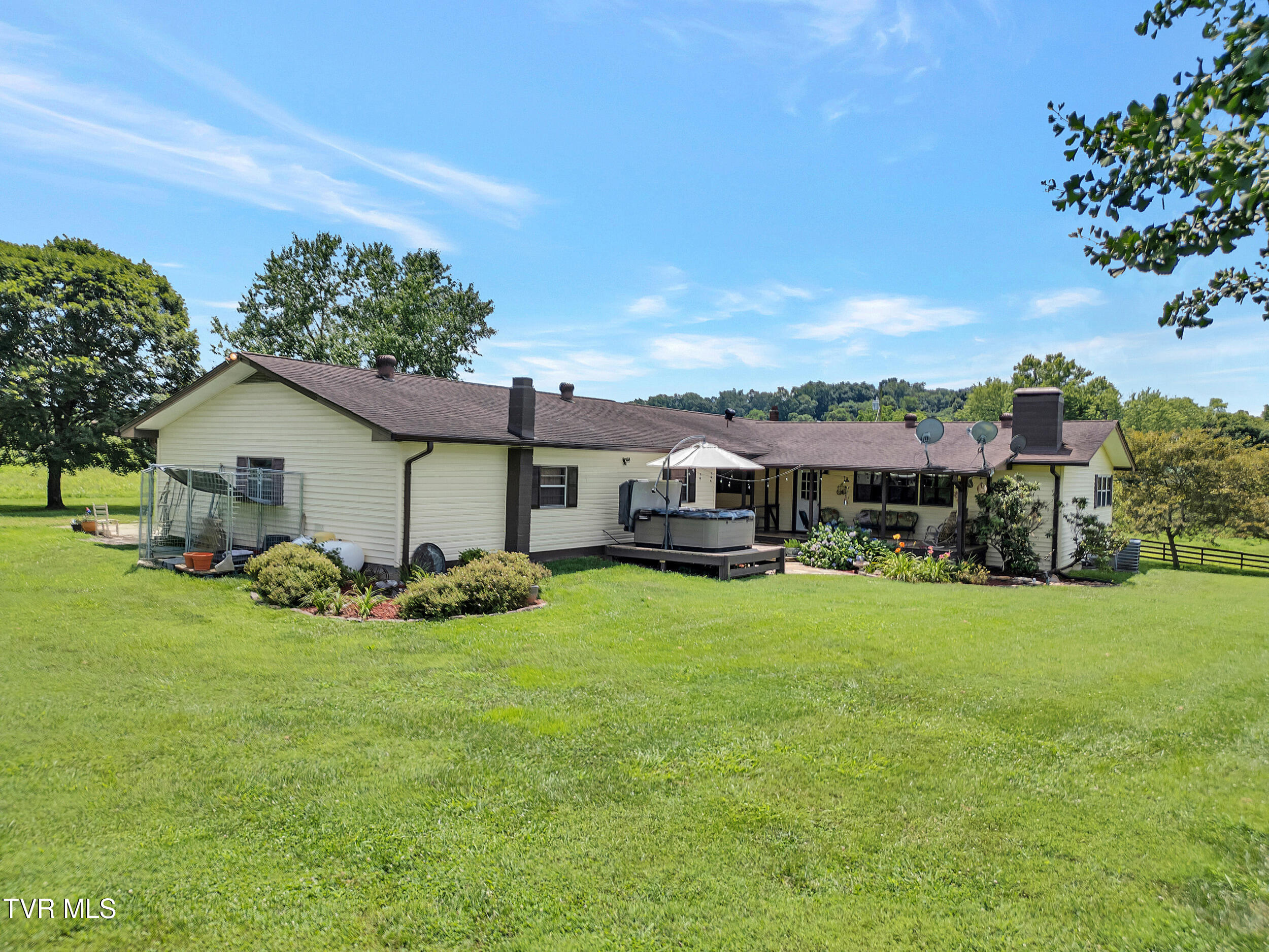 200 Crum Lane Chuckey, TN 37641 - Photo 11 of 75 8_15