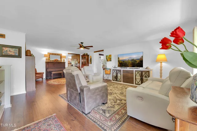 $750,000 | 200 Crum Lane, Chuckey, TN 37641