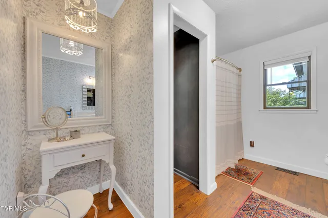 $750,000 | 200 Crum Lane, Chuckey, TN 37641