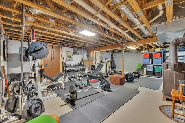 $750,000 | 200 Crum Lane, Chuckey, TN 37641