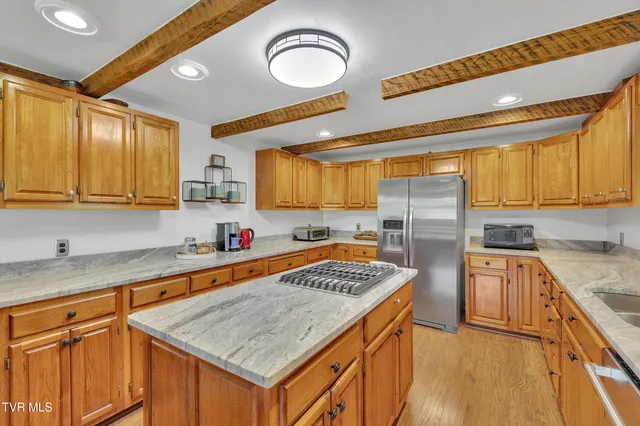 $750,000 | 200 Crum Lane, Chuckey, TN 37641