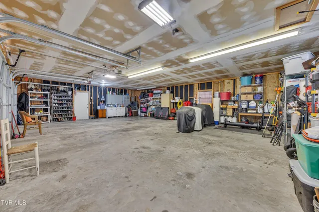 $750,000 | 200 Crum Lane, Chuckey, TN 37641