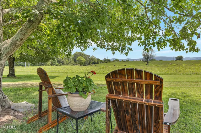 $750,000 | 200 Crum Lane, Chuckey, TN 37641