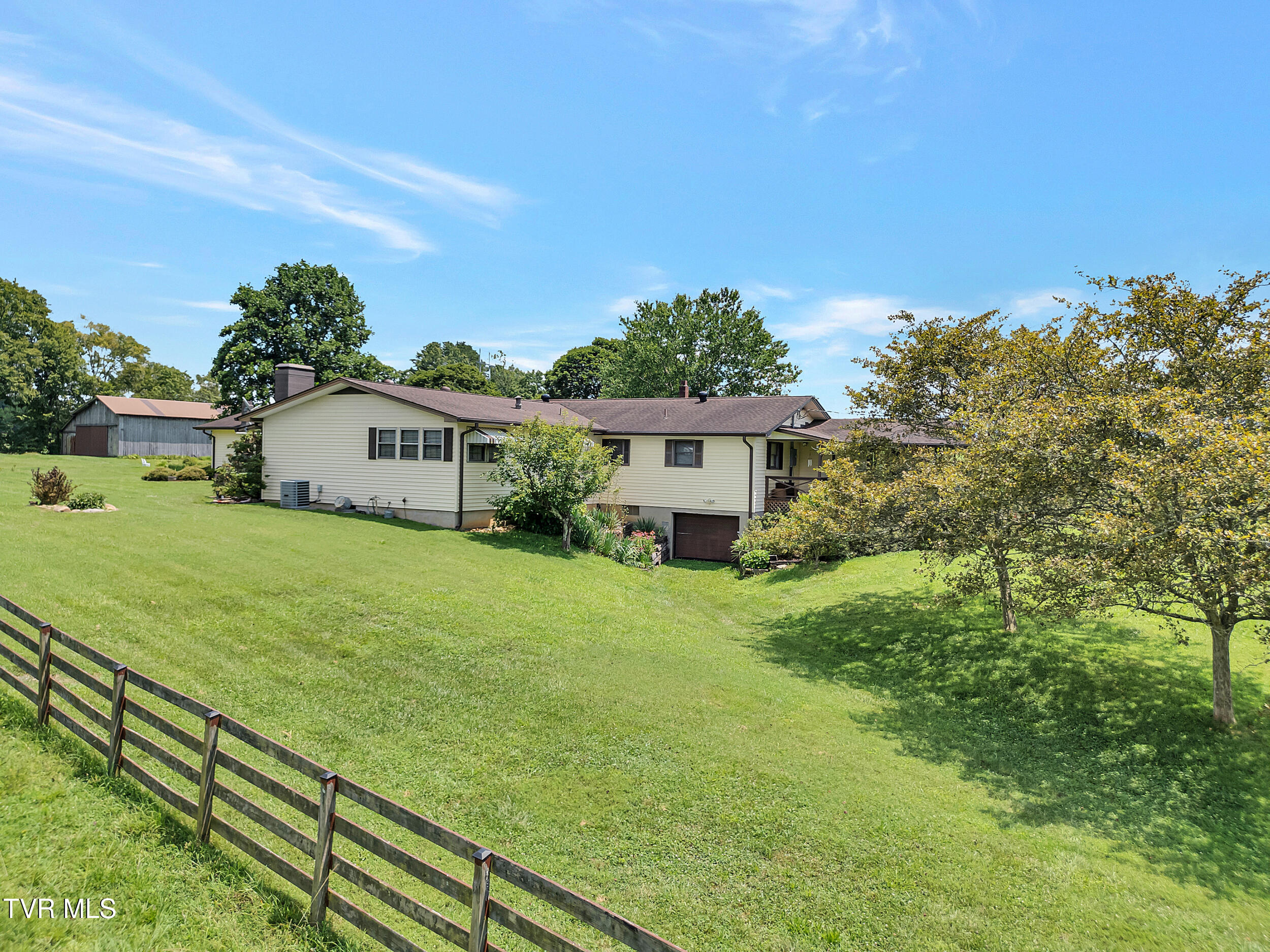 200 Crum Lane Chuckey, TN 37641 - Photo 9 of 75 6_13