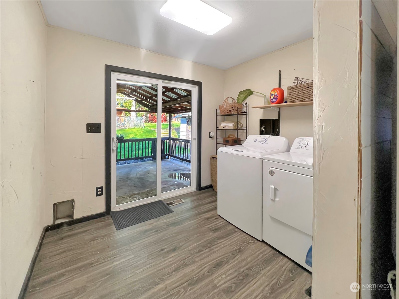 502 Kroll Road Castle Rock, WA 98611 - Photo 16 of 30 a room with storage and utility