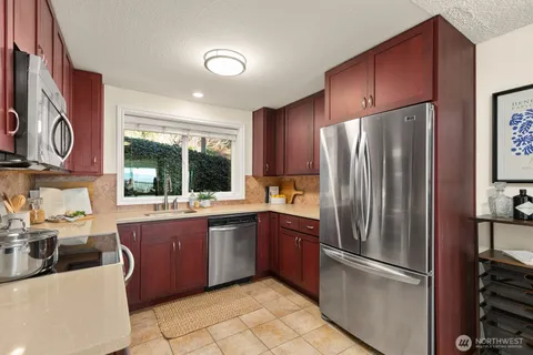 $650,000 | 10203 47th Avenue Southwest, Unit C5, Seattle, WA 98146