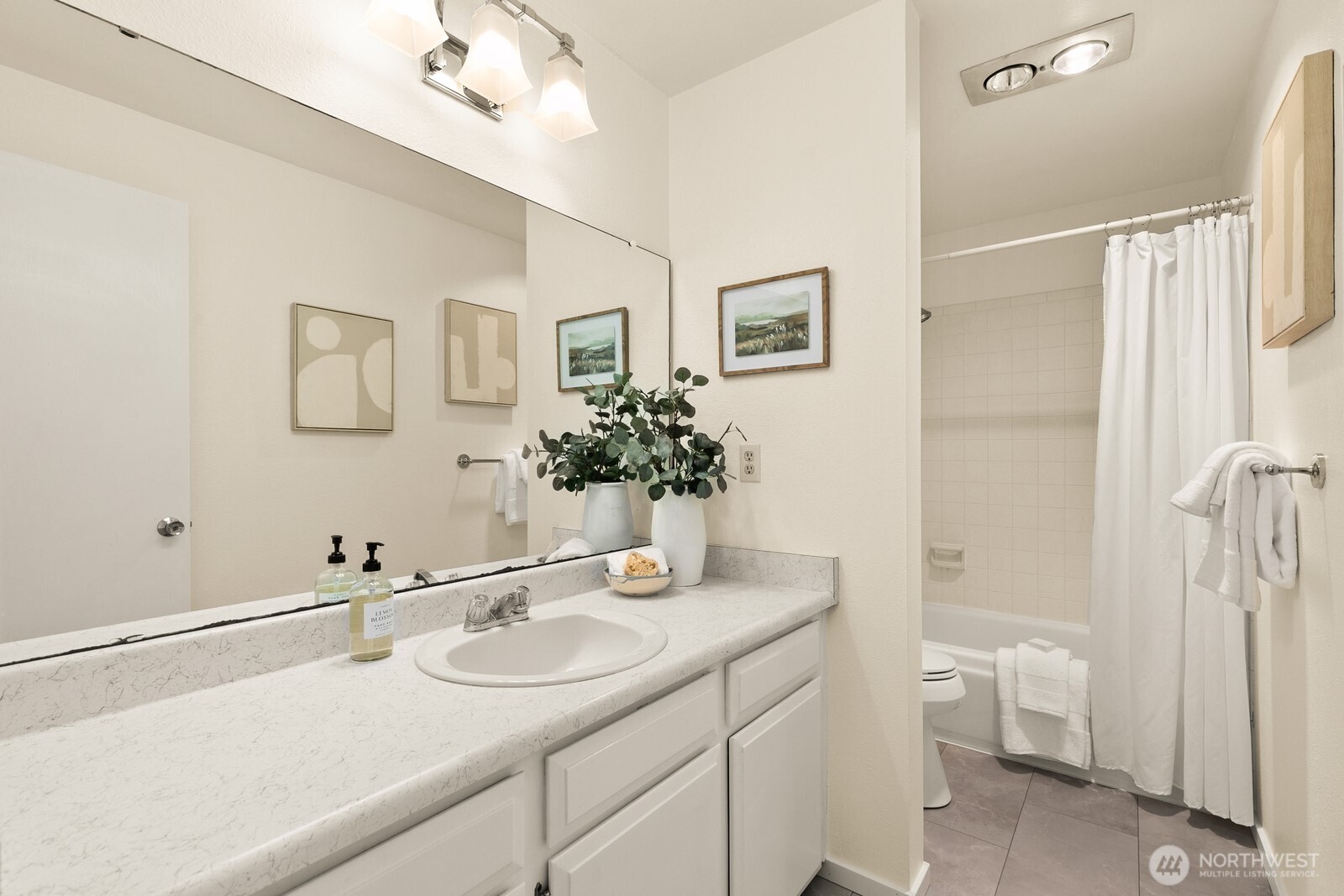 10203 47th Avenue Southwest, Unit C5 Seattle, WA 98146 - Photo 21 of 34