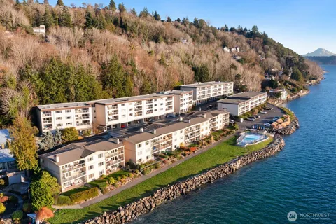 $650,000 | 10203 47th Avenue Southwest, Unit C5, Seattle, WA 98146
