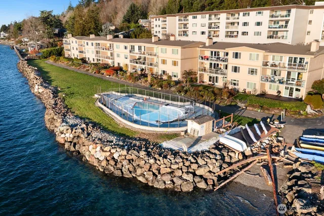 $650,000 | 10203 47th Avenue Southwest, Unit C5, Seattle, WA 98146