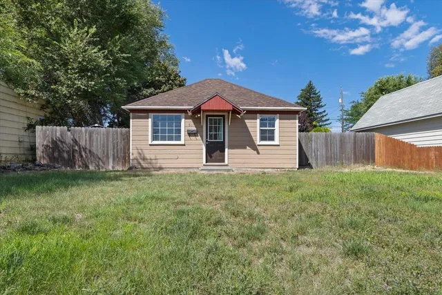 $207,000 | 5111 North Maple Street, Spokane, WA 99205