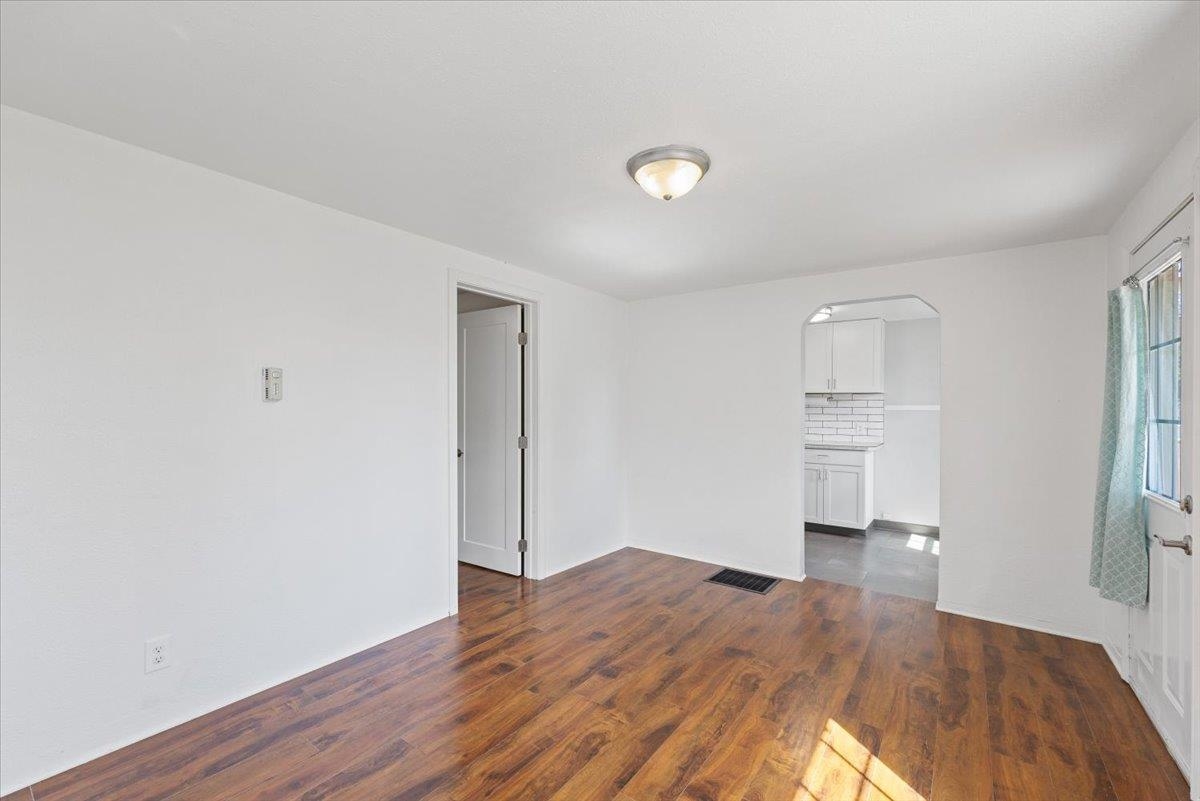 5111 North Maple Street Spokane, WA 99205 - Photo 6 of 18