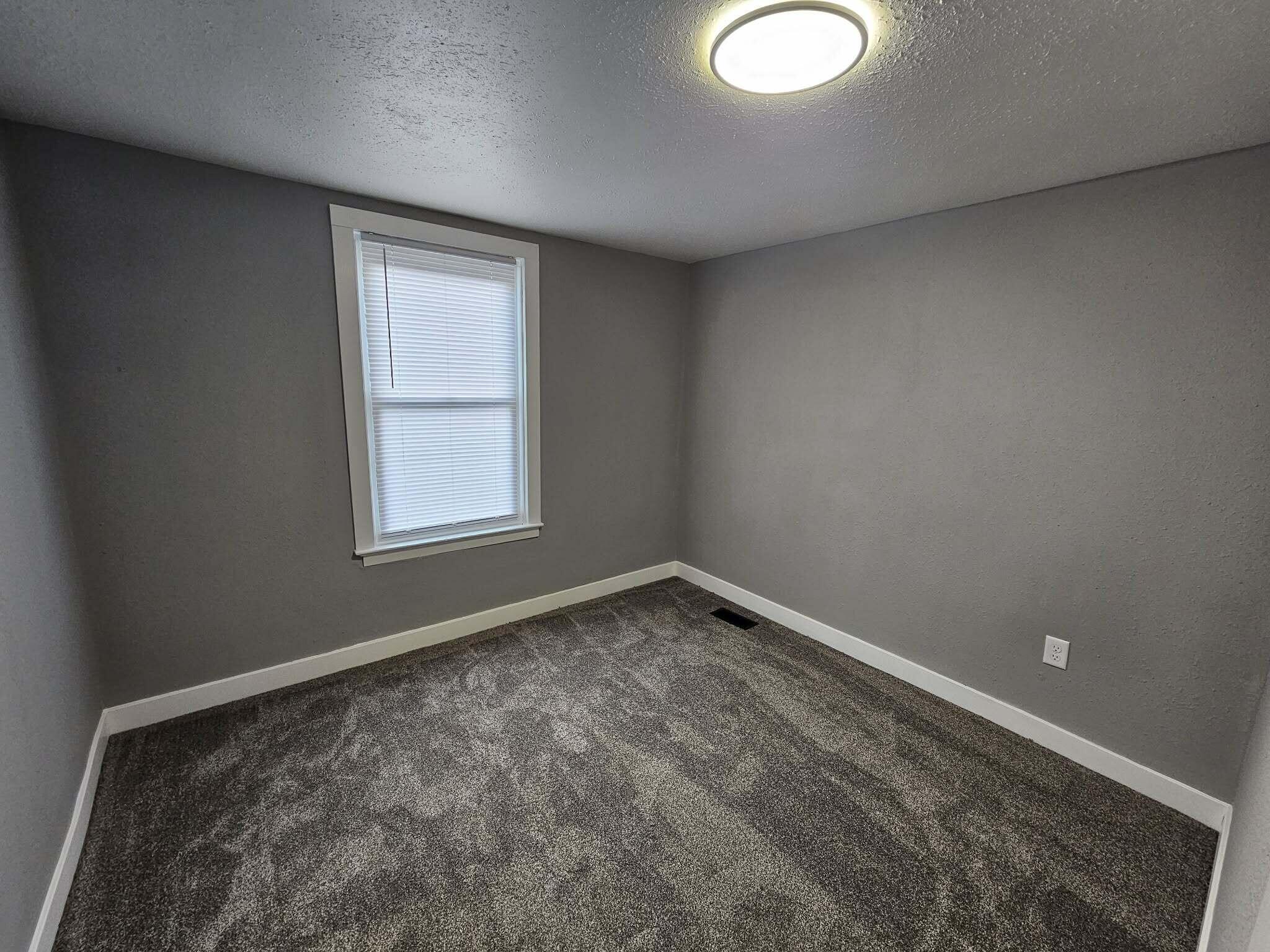 714 Kewaunee Street Racine, WI 53402 - Photo 5 of 11 Bedroom 2