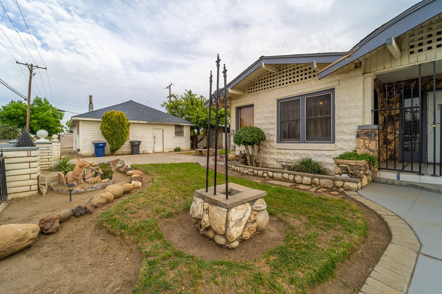 504 South R Street Tulare, CA 93274 - Photo 31 of 40 504SRSt-28
