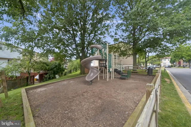 $344,900 | 3650 Castle Terrace, Unit 11112, Silver Spring, MD 20904