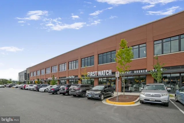 $344,900 | 3650 Castle Terrace, Unit 11112, Silver Spring, MD 20904