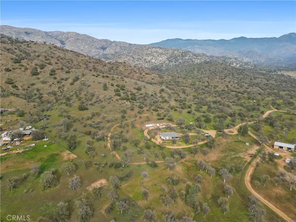 $417,500 | 42100 Buckeye Street, Caliente, CA 93518