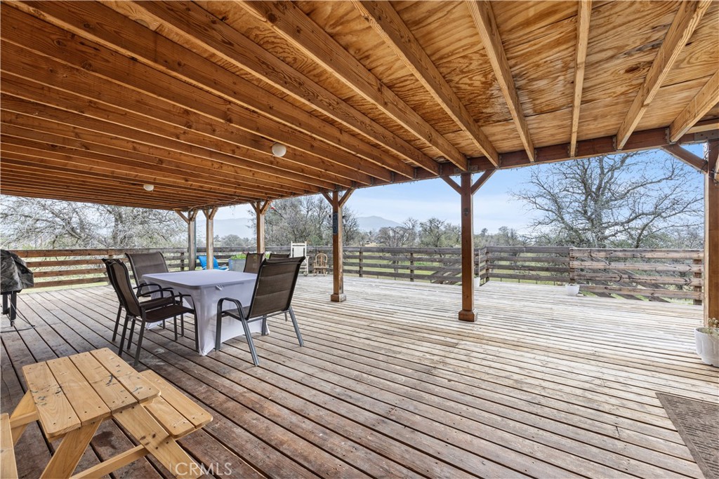 42100 Buckeye Street Caliente, CA 93518 - Photo 51 of 64 a patio with glass top table and chairs