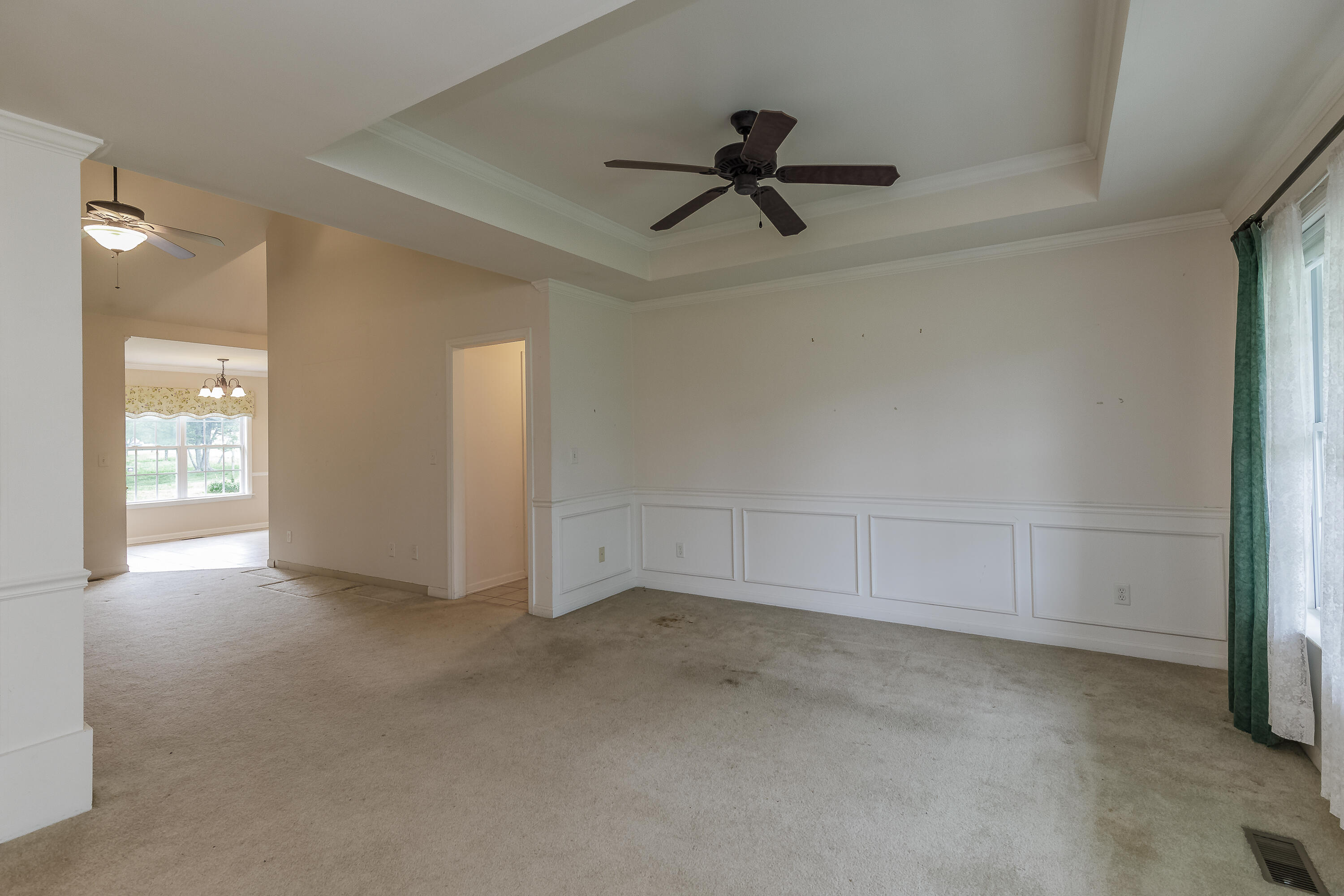 223 Cooper Road Rock Spring, GA 30739 - Photo 3 of 44 Living Area