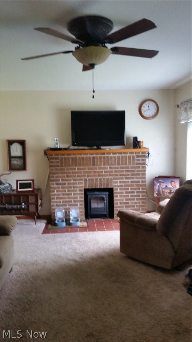 910 Plutus Avenue Chester, WV 26034 - Photo 5 of 9