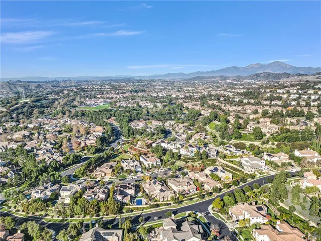 $2,700,000 | 10 Fayette Circle, Ladera Ranch, CA 92694