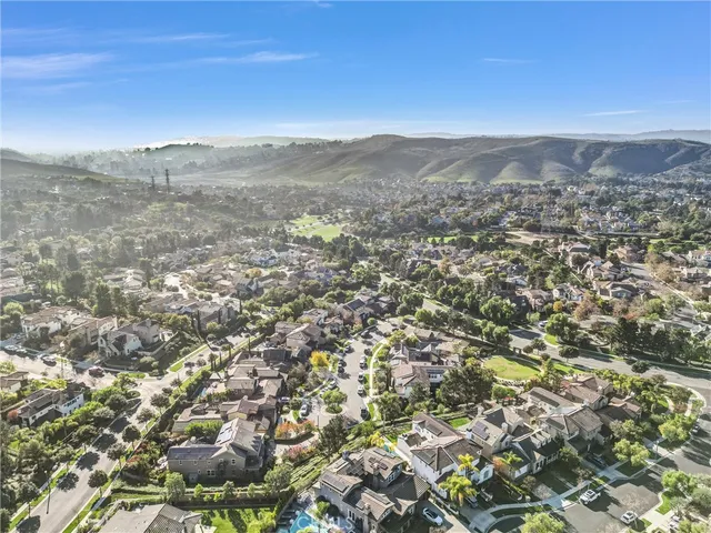 $2,700,000 | 10 Fayette Circle, Ladera Ranch, CA 92694