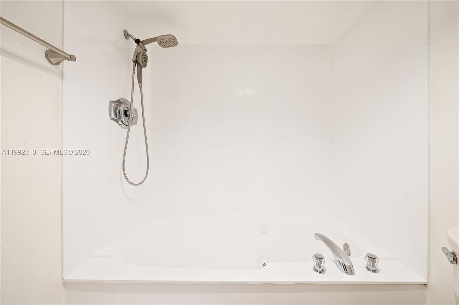 520 Brickell Key Drive, Unit A1712 Miami, FL 33131 - Photo 20 of 34 a bathroom with a shower