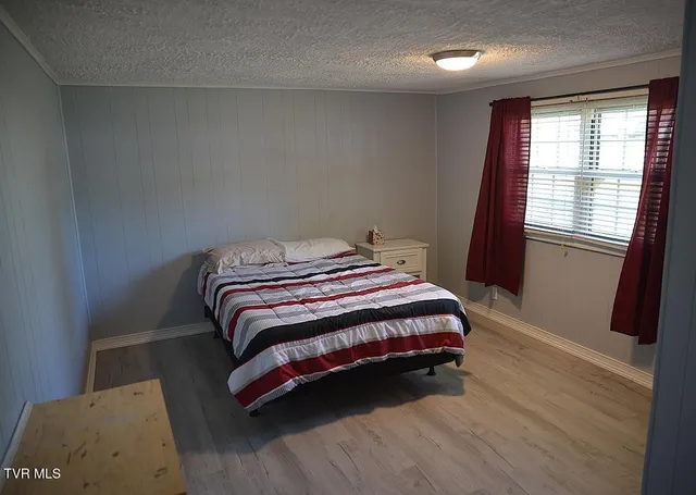 $219,900 | 216 Old Weaver Pike, Bluff City, TN 37618