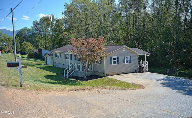 $219,900 | 216 Old Weaver Pike, Bluff City, TN 37618