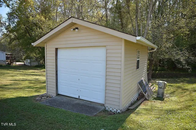 $219,900 | 216 Old Weaver Pike, Bluff City, TN 37618