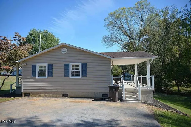 $219,900 | 216 Old Weaver Pike, Bluff City, TN 37618