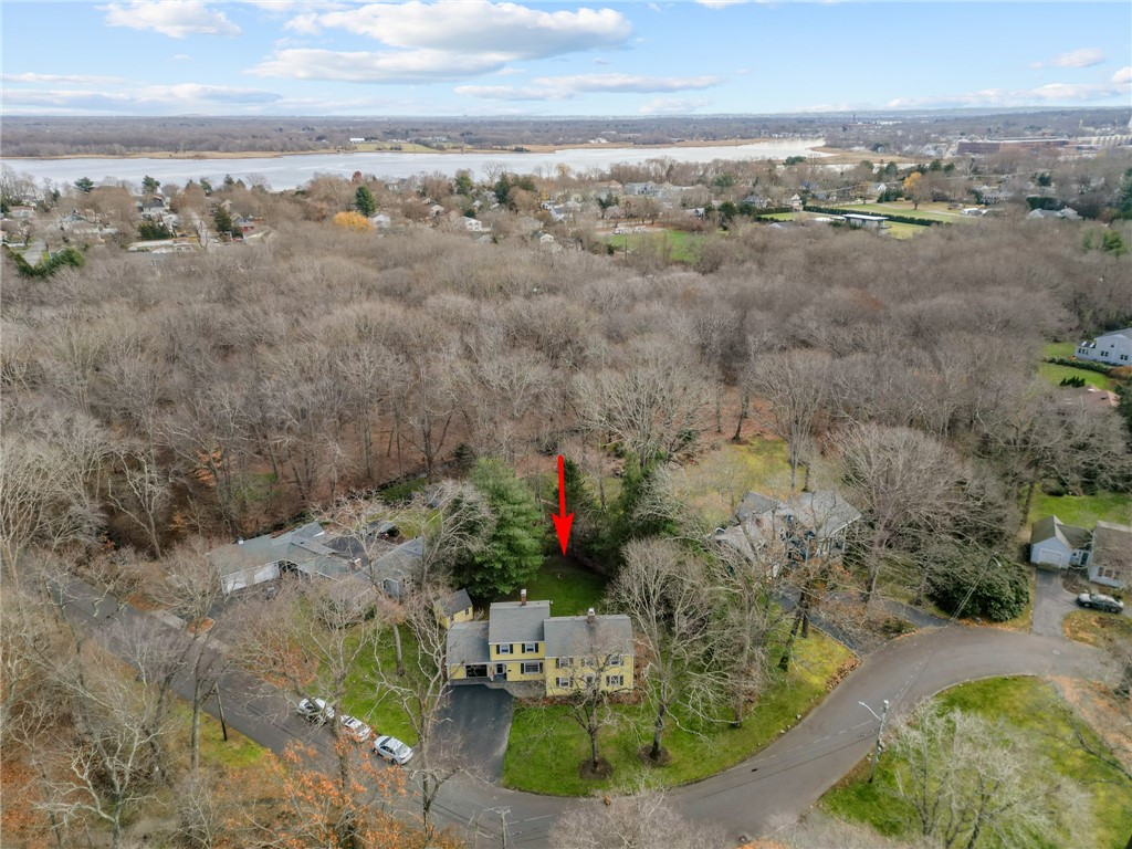 45 Linden Road Barrington, RI 02806 - Photo 5 of 50 1100 ft from Barrington River